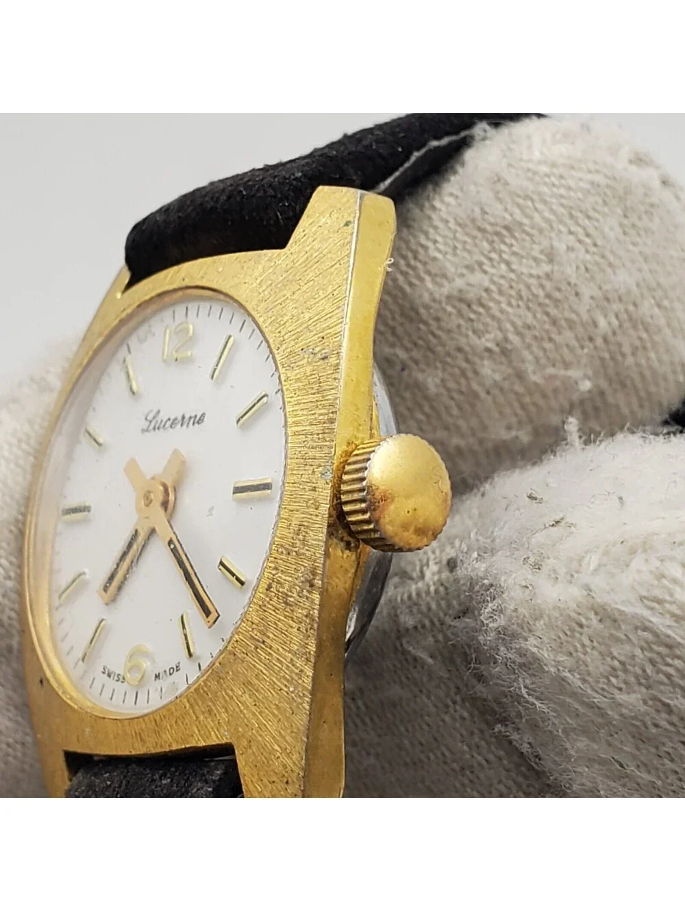 Vintage Lucerne Mechanical Watch Women Running Gold Tone Black Band 23mm